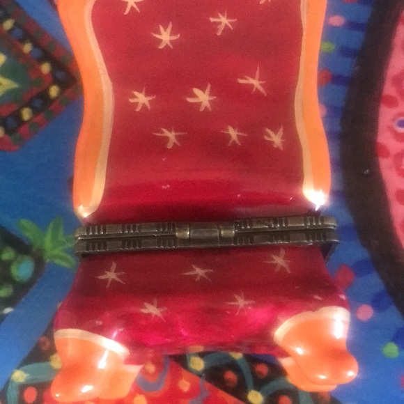 Trinket Box-Cat on Chair- Hinged - Picture 6 of 9